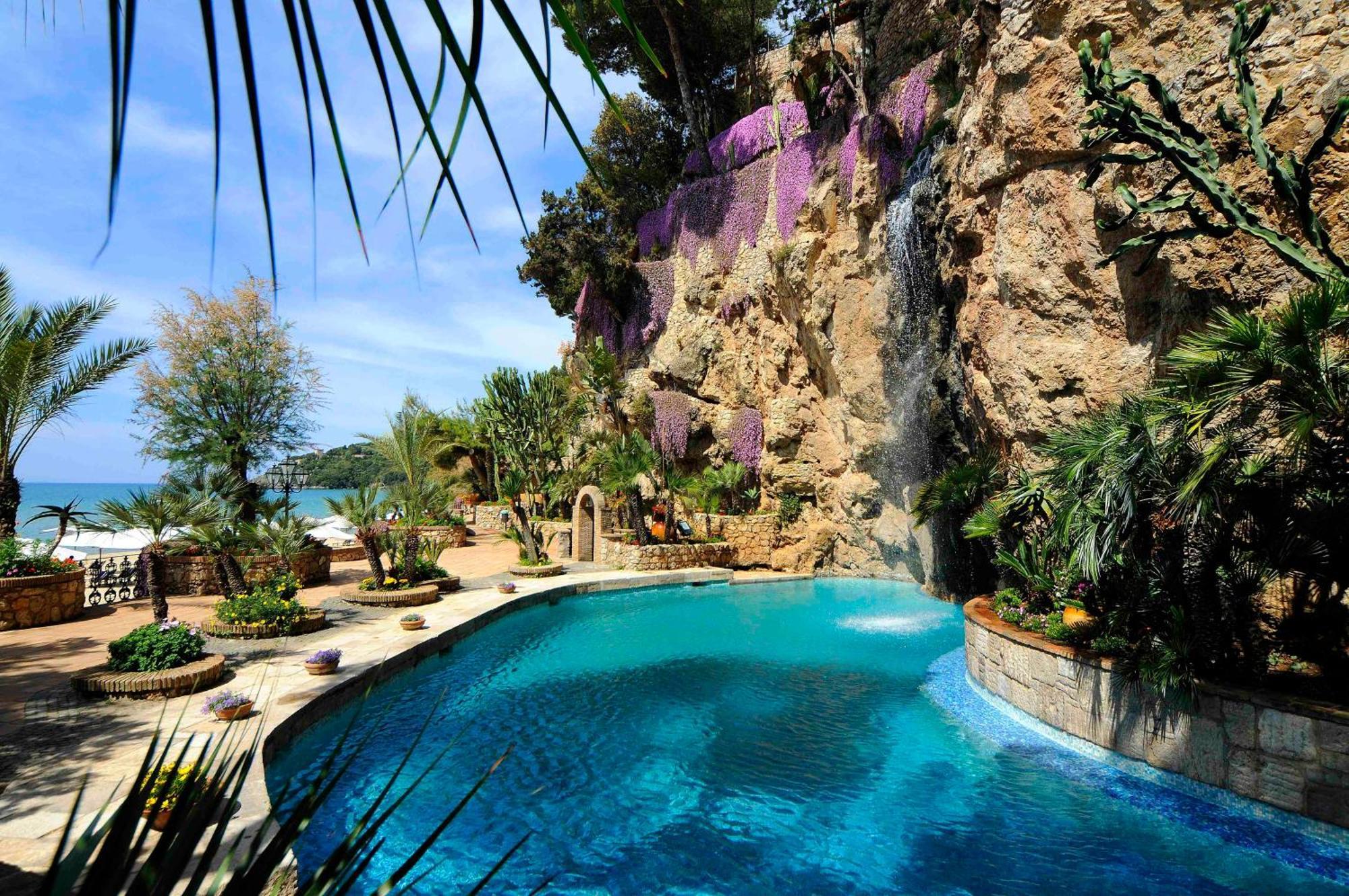 Aeneas' Landing Resort Gaeta Ngoại thất bức ảnh